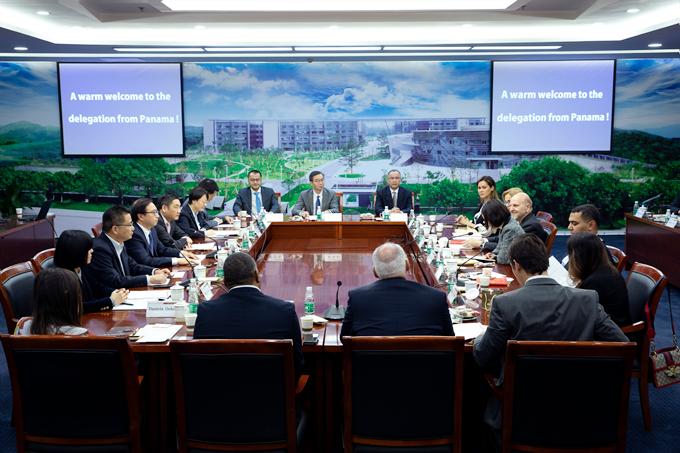 巴拿马政府经贸代表团到访红豆钱包
