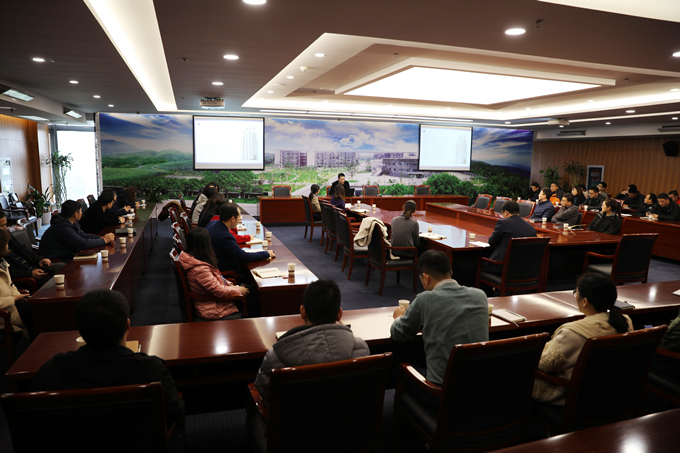 安全生产 青年当先 红豆钱包
团委青年大讲堂宣讲安全生产